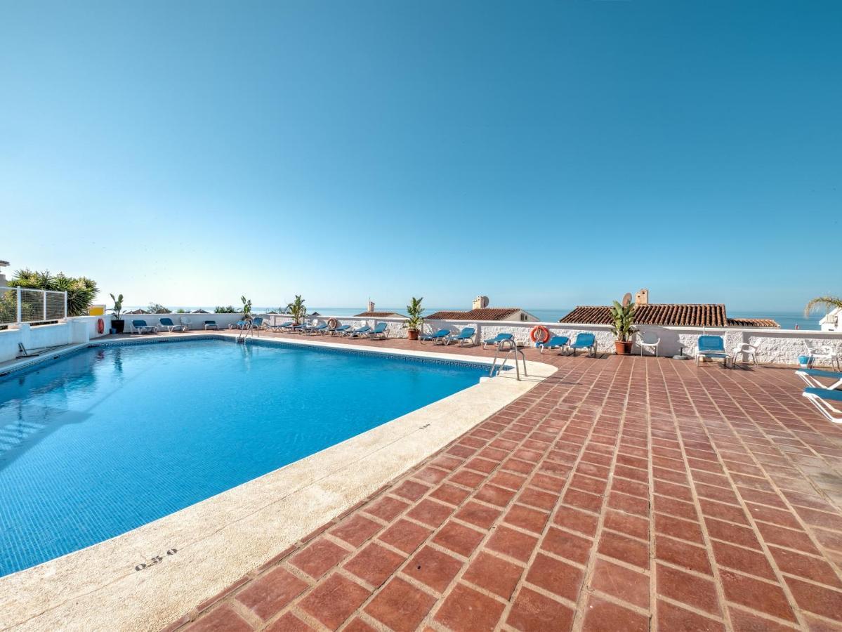 Beautiful Townhouse With Two Terraces In