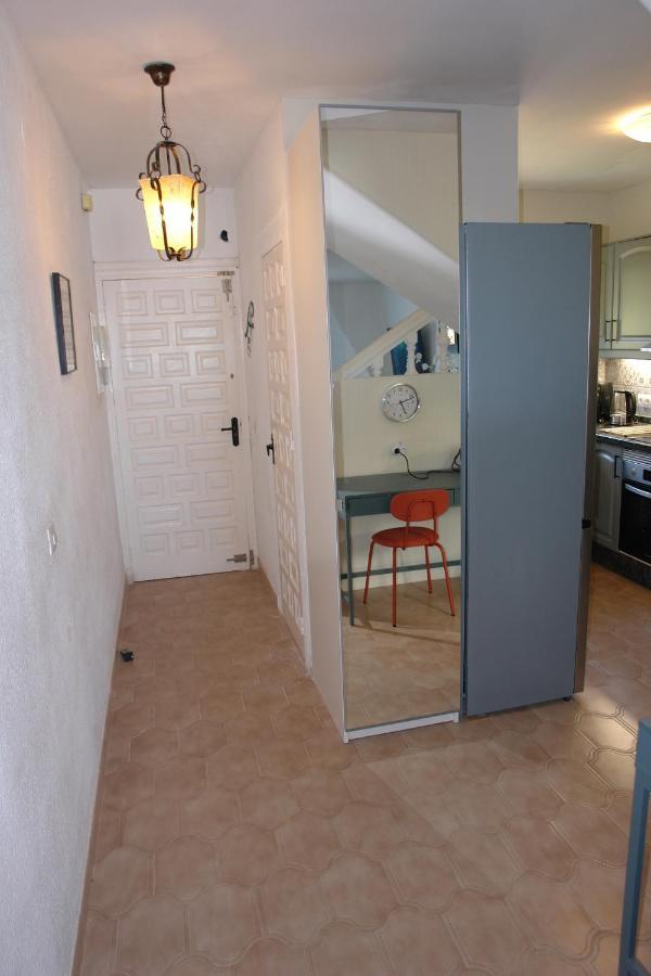 Holiday home Jardines De 18 Menyber *