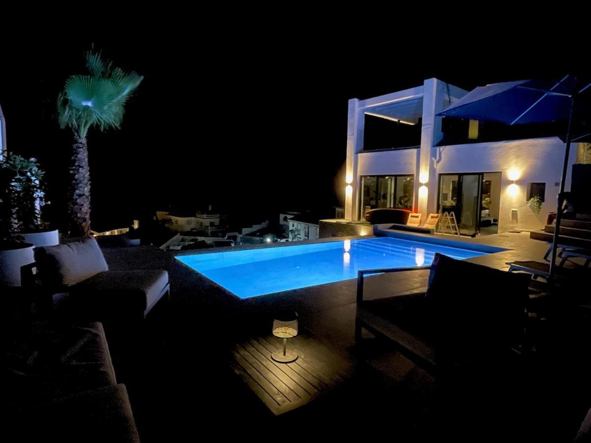 Luxury With Panoramic Views And Infinity Pool Villa Nerja