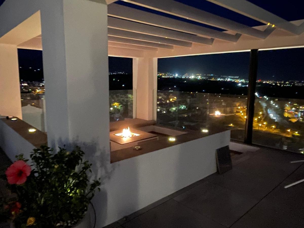 Luxury With Panoramic Views And Infinity Pool Villa
