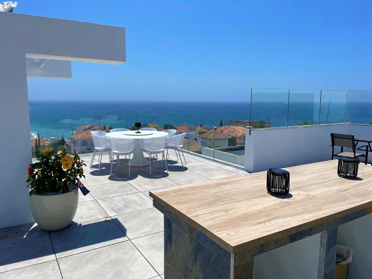 Luxury With Panoramic Views And Infinity Pool Villa