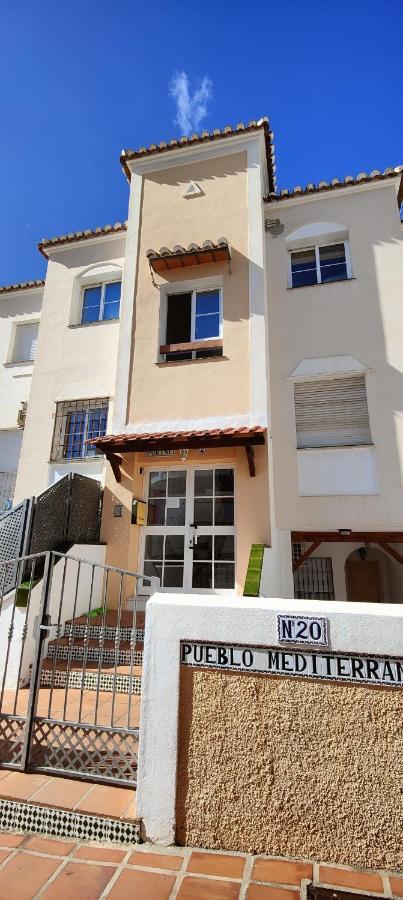 Ap389 - Pueblo Mediterraneo Nerja