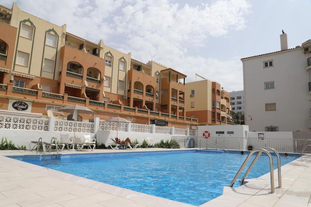 Apartment En Nerja. Primera Linea De Playa