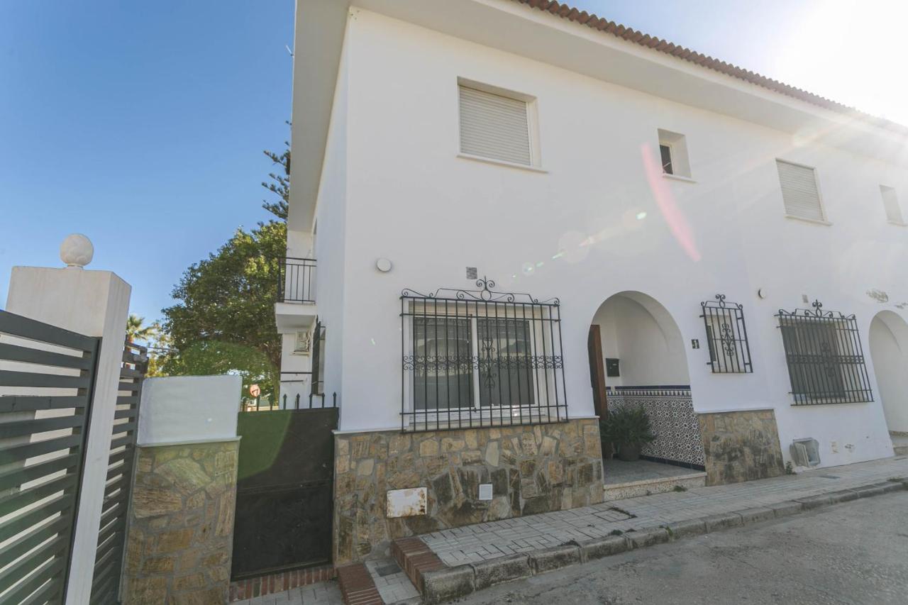 Canovas - Casa Con Jardin Privado En Centro Nerja