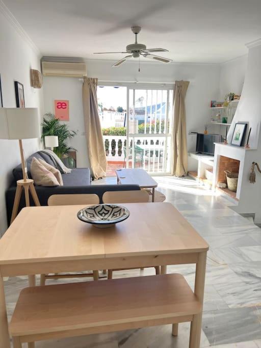 Holiday home Beautiful Views, Pool & Just 10min To The *