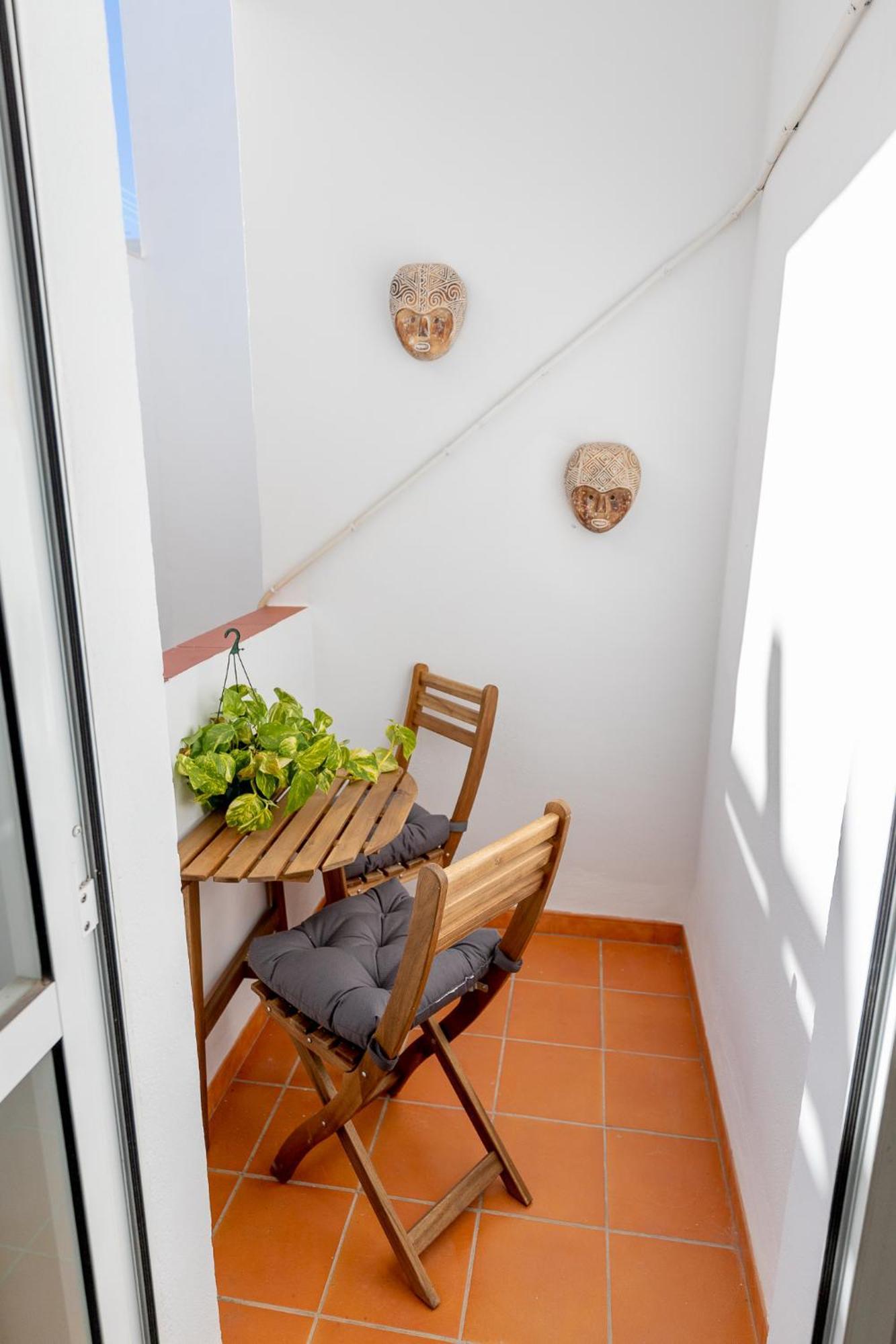 Driftwood 2 Bedroom - Earthy, Peaceful, Calm Apartment *