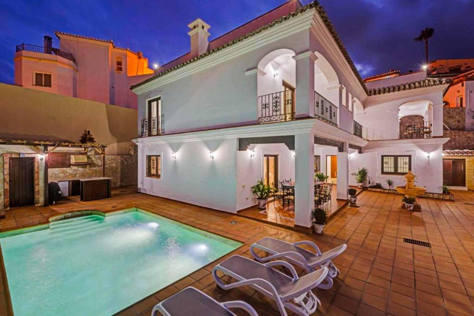 Lara Pinta Villa Nerja