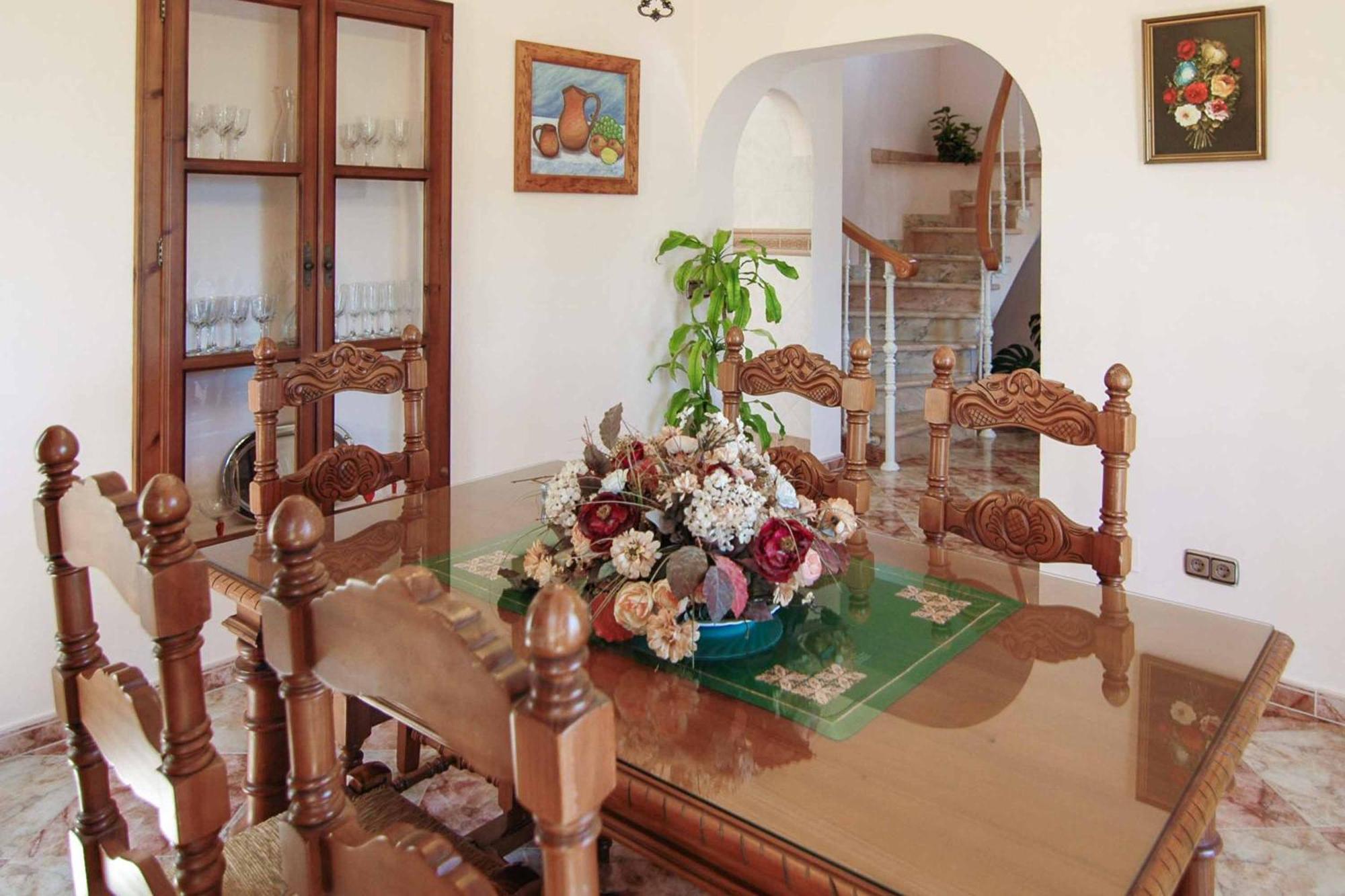 Mercedes Villa