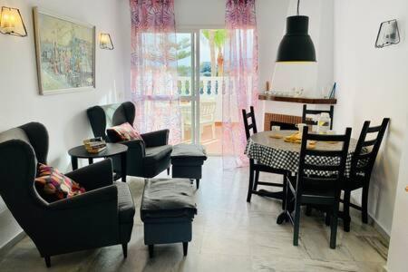 Con Piscina En Rosas De Capistrano Apartamento