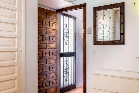 Bonito Con Preciosas Vistas Y Piscina Apartamento