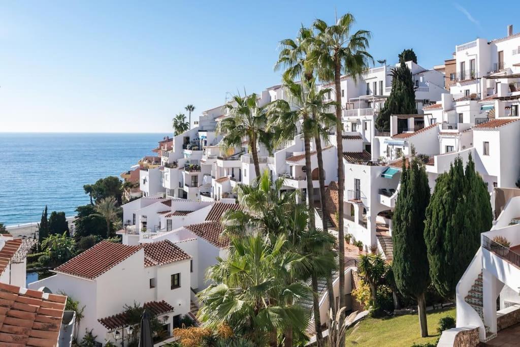 Apartamento Capistrano Playa 111 *