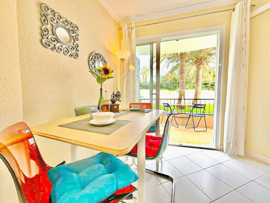 Beautiful In Acapulco Playa, Apartamento Nerja