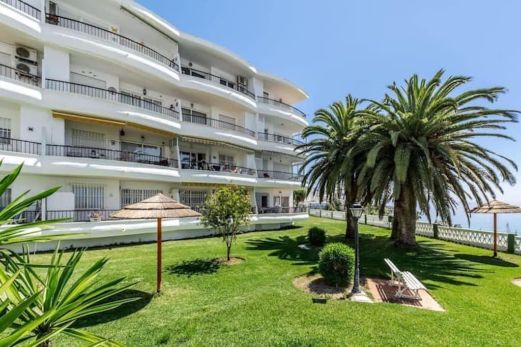 Beautiful In Acapulco Playa, Apartamento Nerja