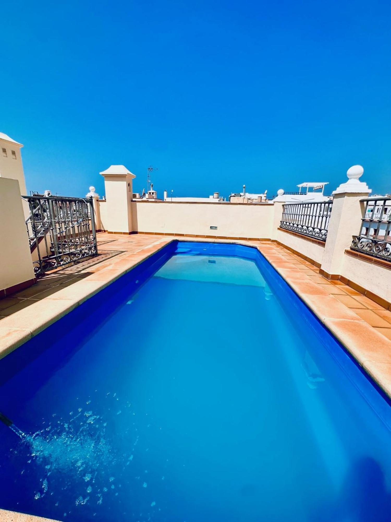 Casa de férias Atico Con Piscina Privada En El Corazon De Nerja!