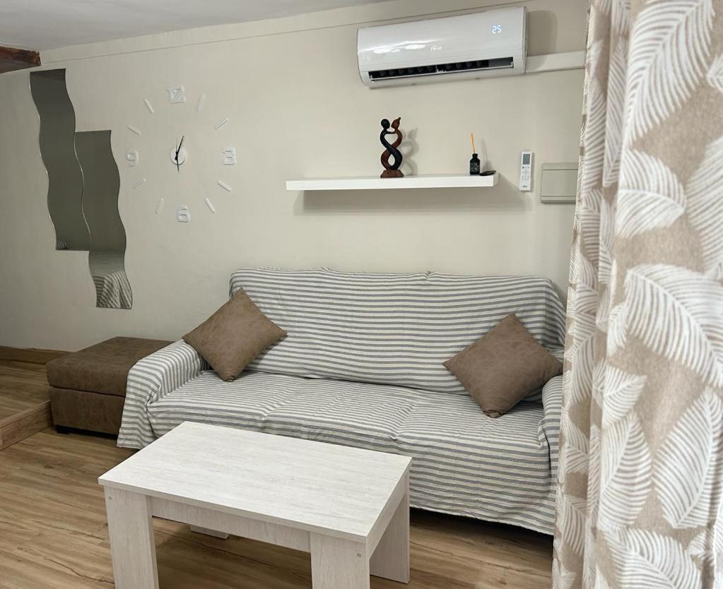 Apartment Bajo N/1 *