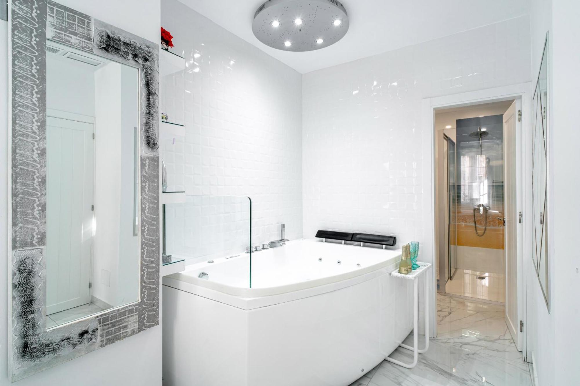 Blue Horizon Luxury Apartment