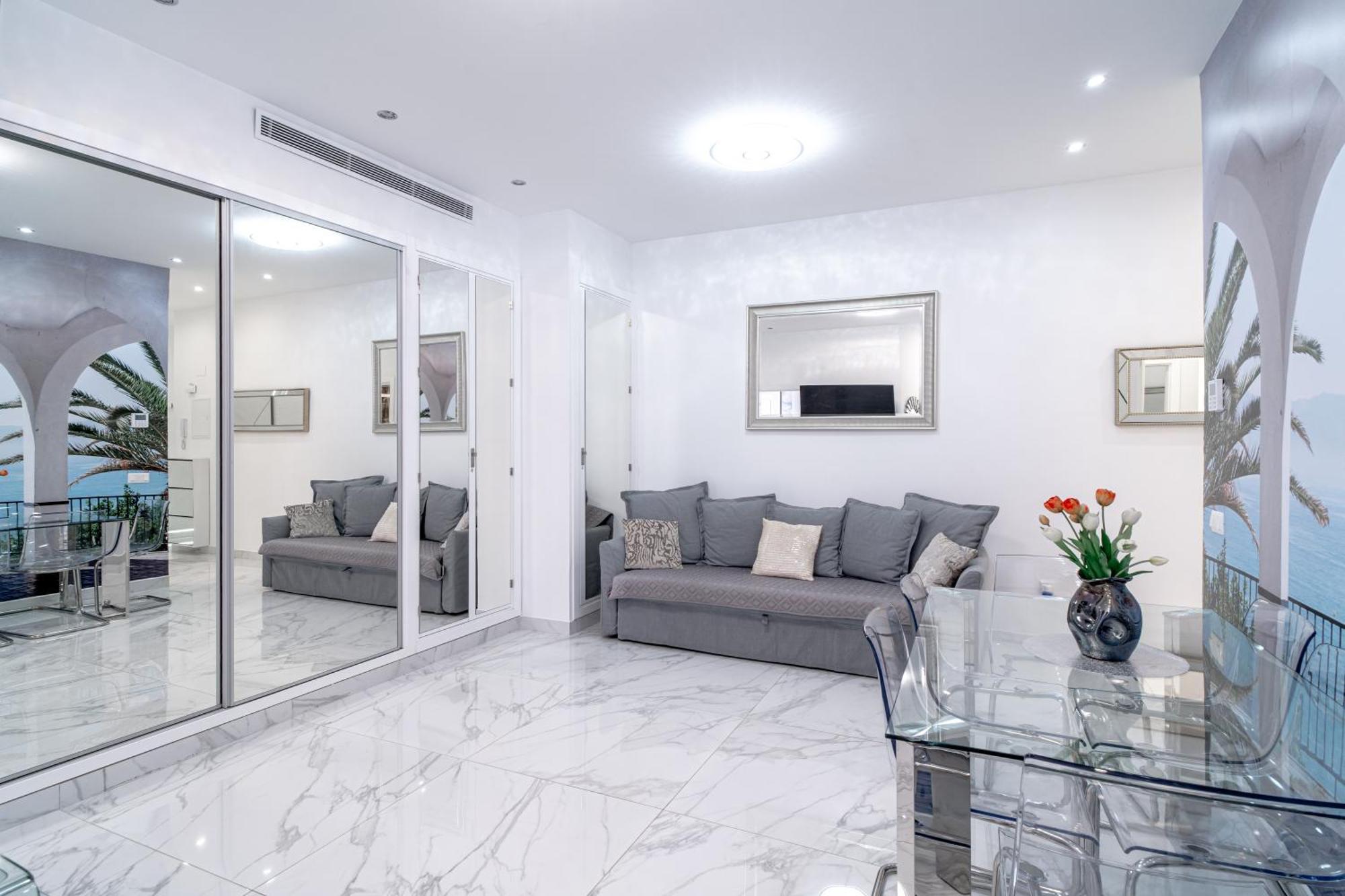 Blue Horizon Luxury Apartment *