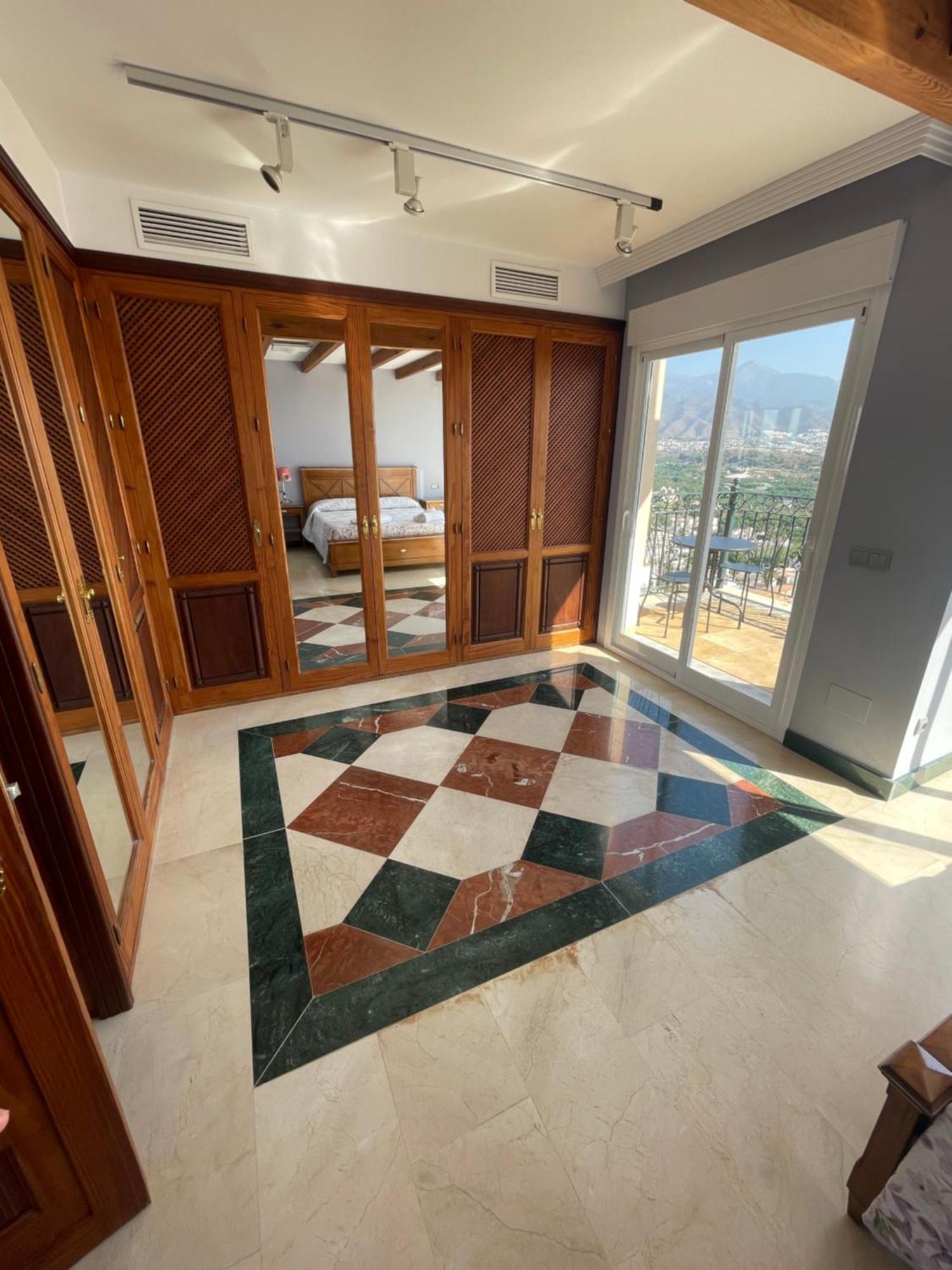 Vista Lara. Relajate Y Disfruta. Villa Nerja