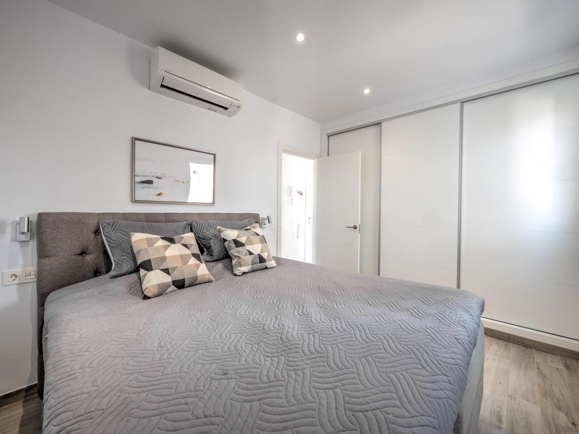 Modern With Location Parador, Apartment
