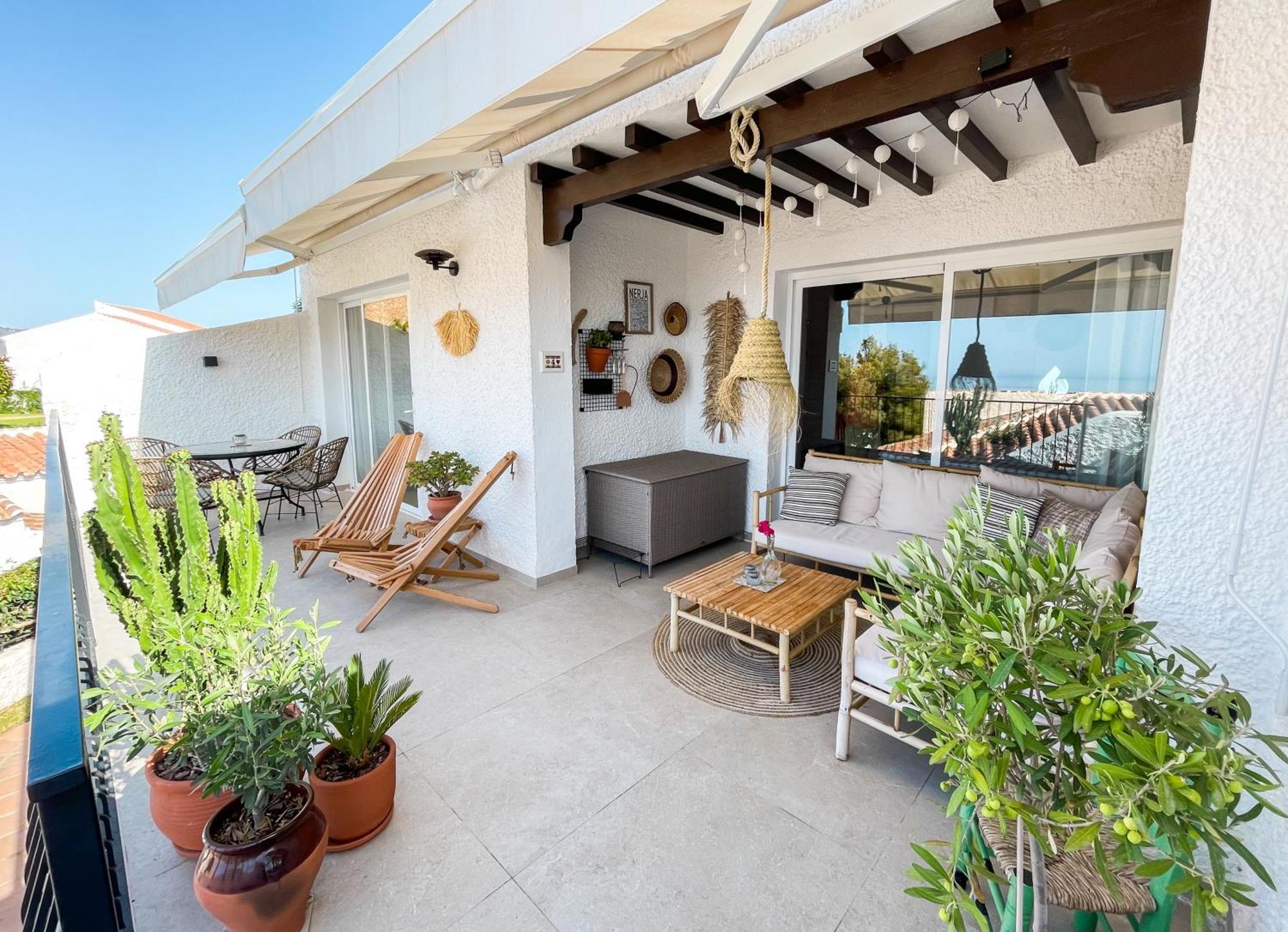 Renovated With Nerjas Biggest Pool Apartamento *