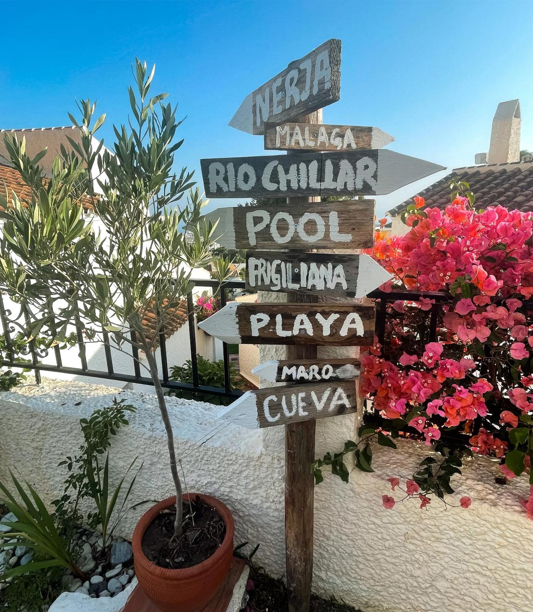 Renovated With Nerjas Biggest Pool Apartamento Nerja