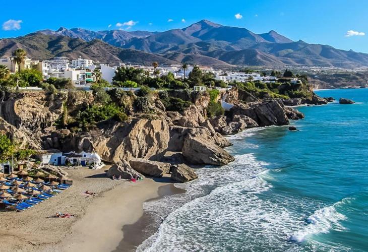 El Capistrano Village Spacious Home, Large Terrace Apartment