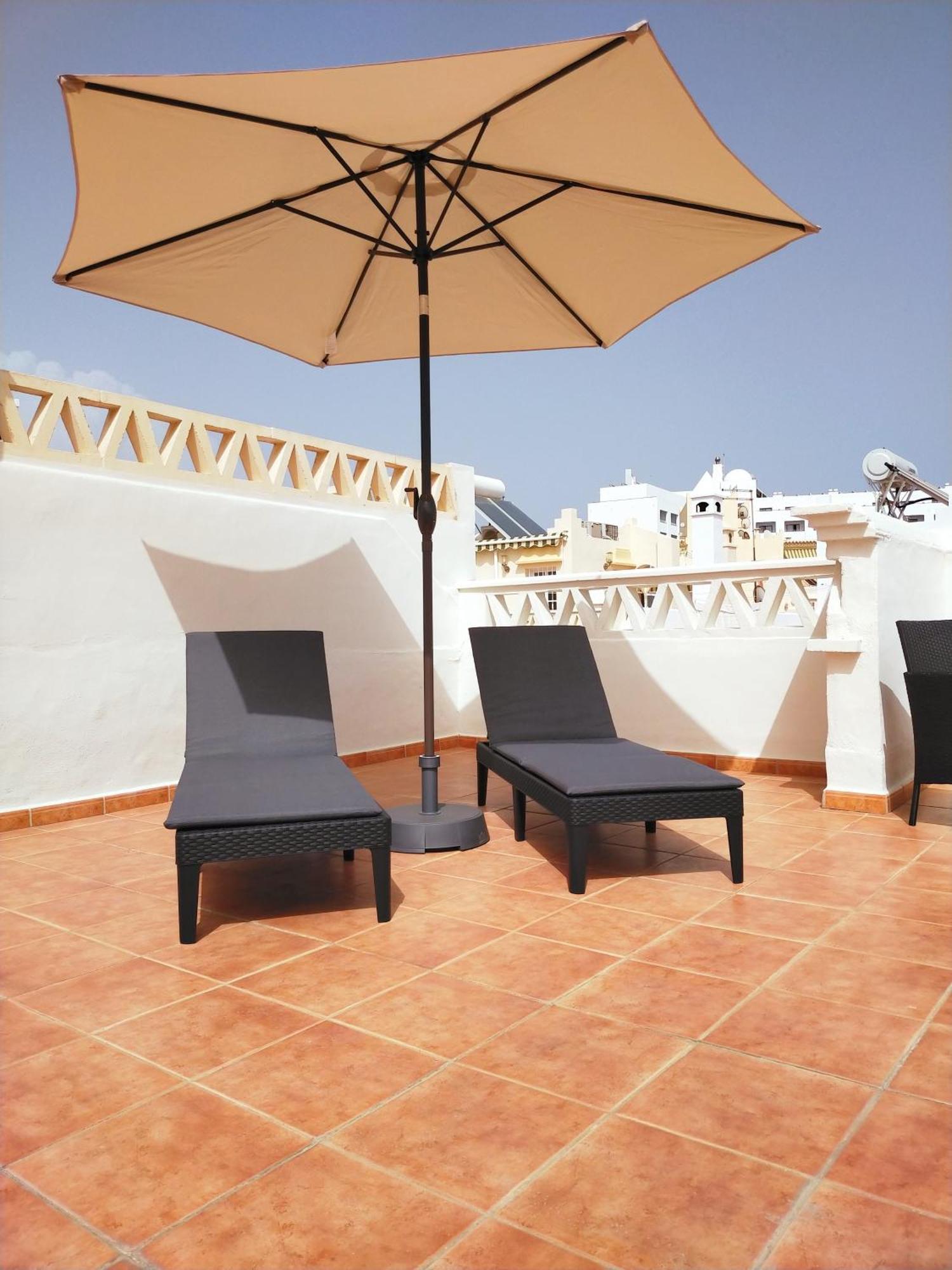 Casa Playa, Terraza Y Garaje Apartamento Nerja