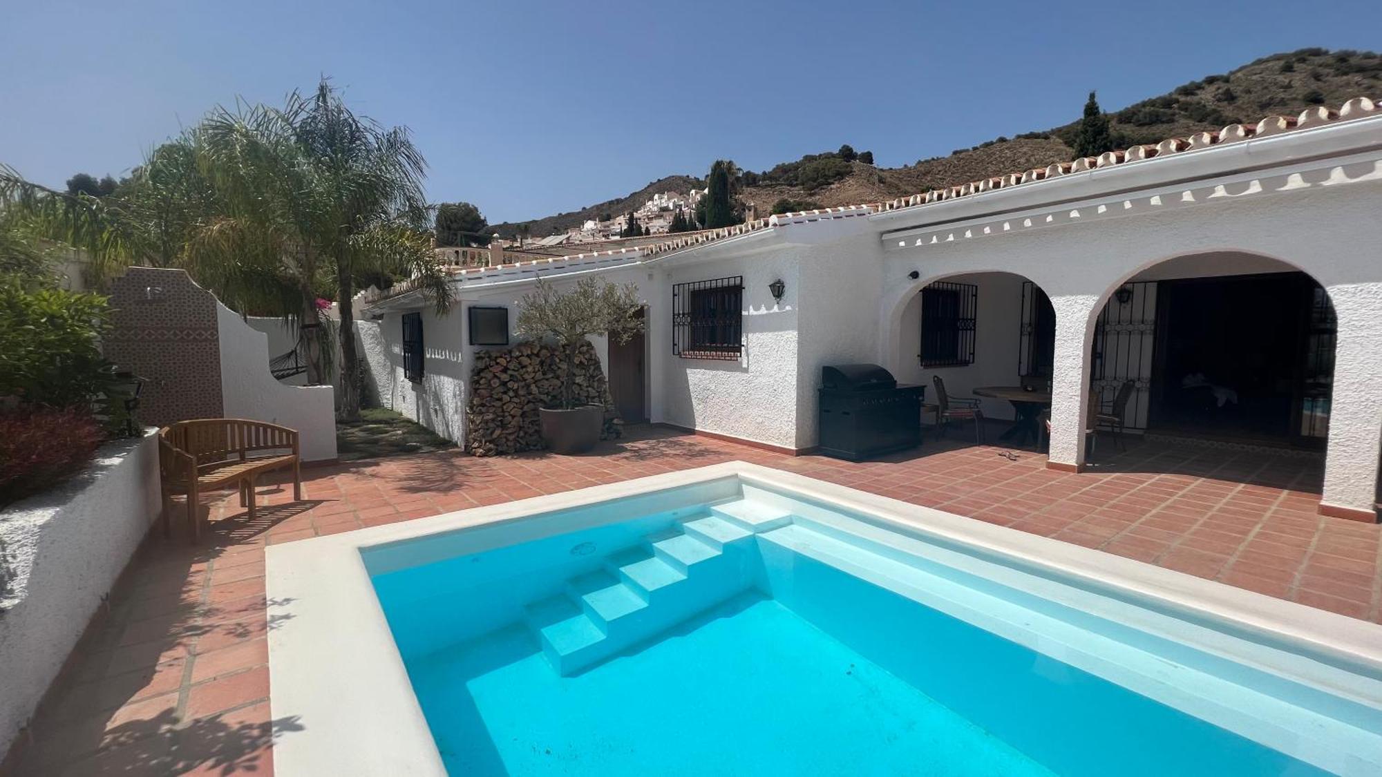 Villa Andalusian With Heated Pool *