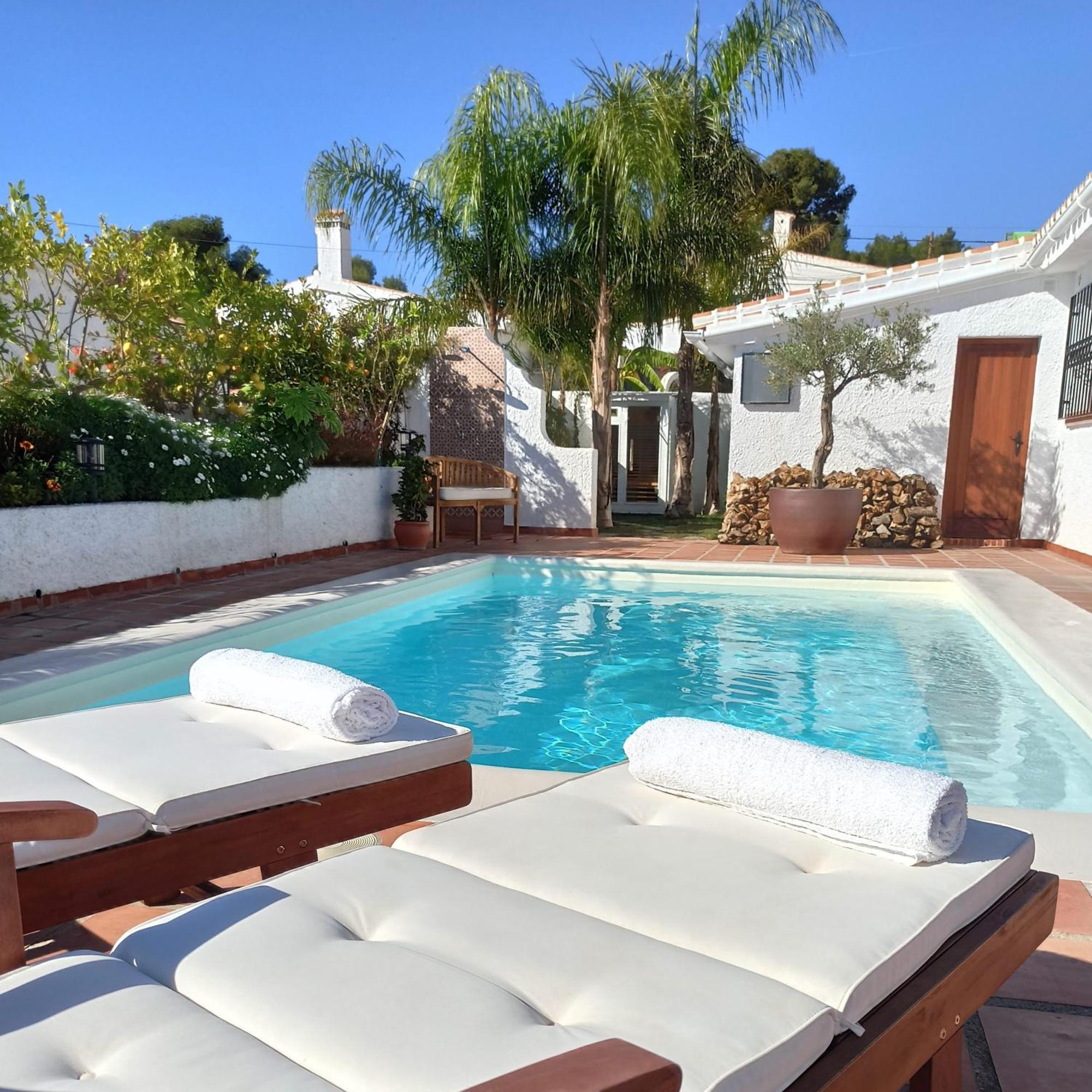 Andalusian With Heated Pool Nerja