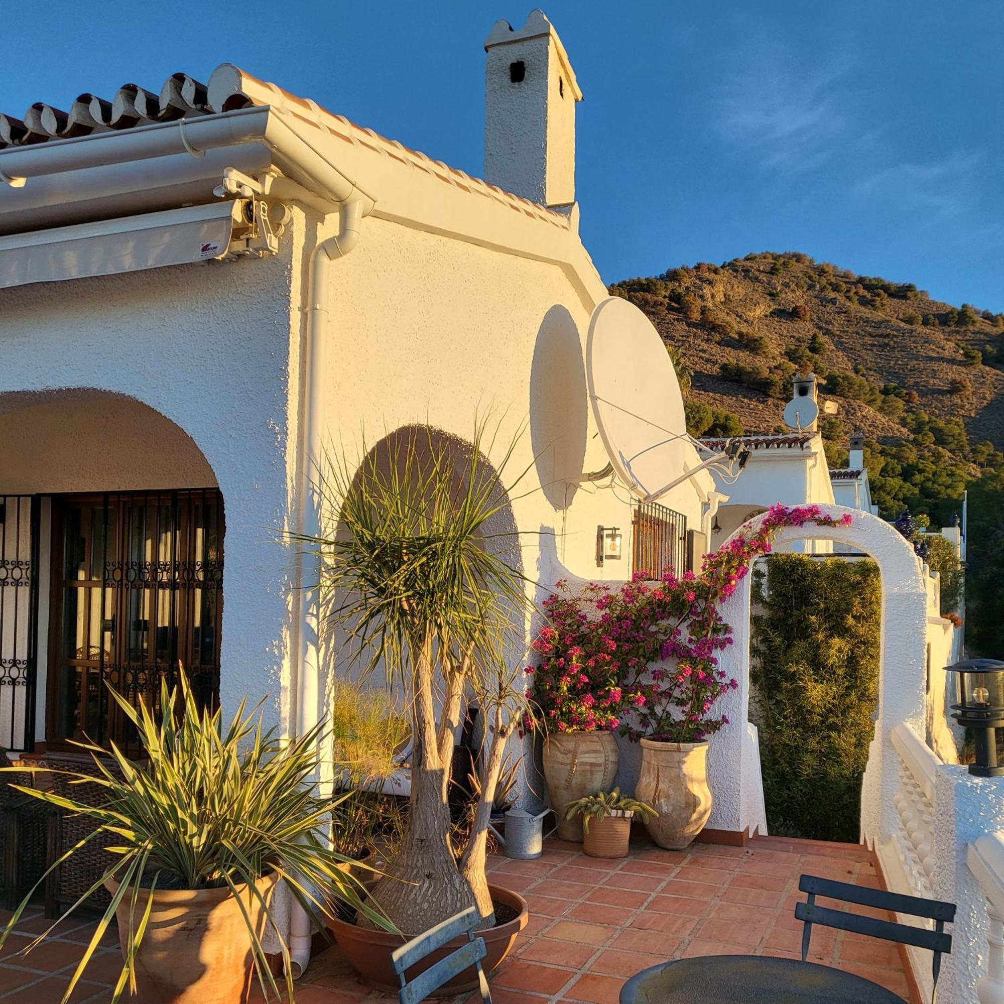 Villa Andalusian With Heated Pool