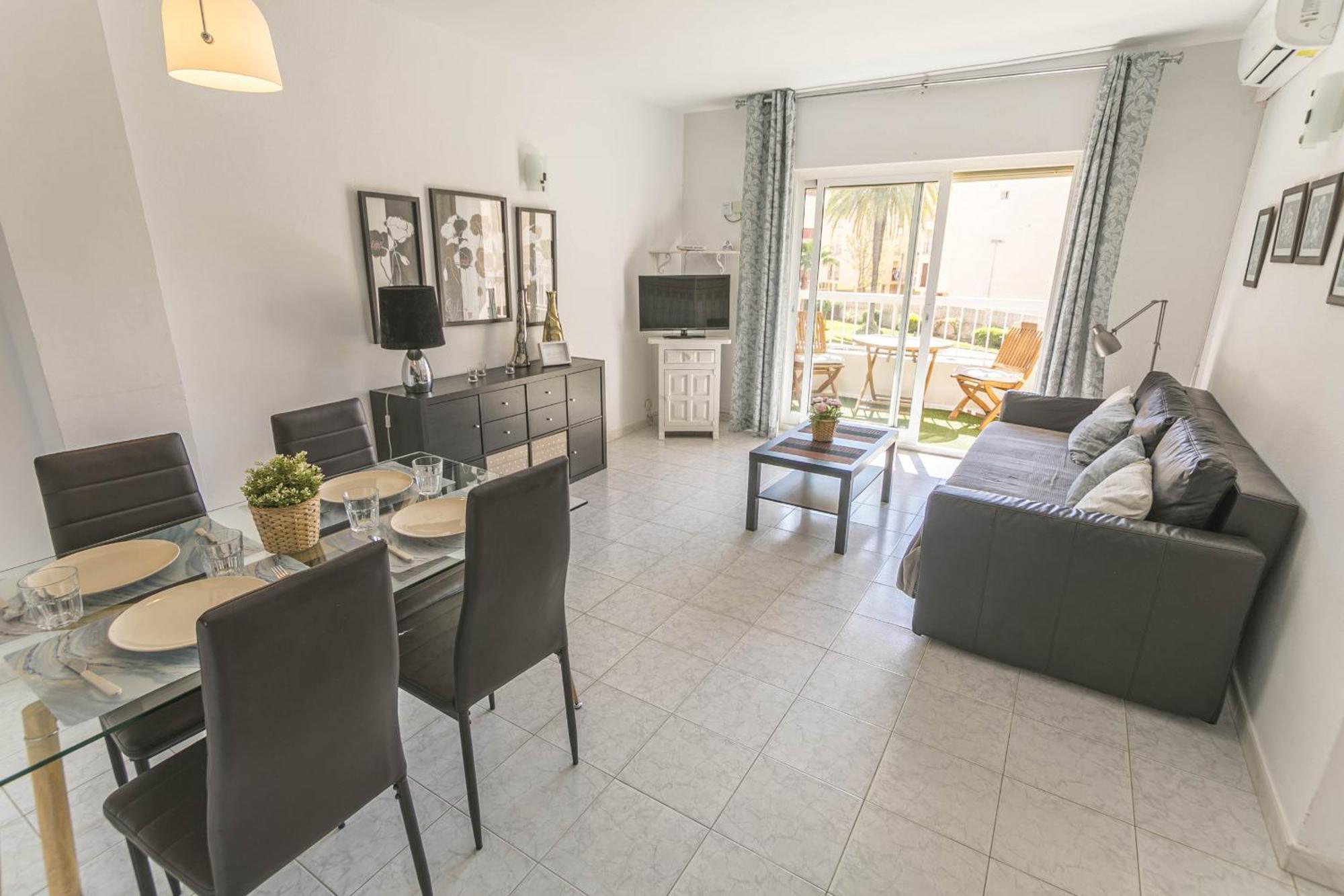 Canovas Nerja - Apartamento Corona Playa *