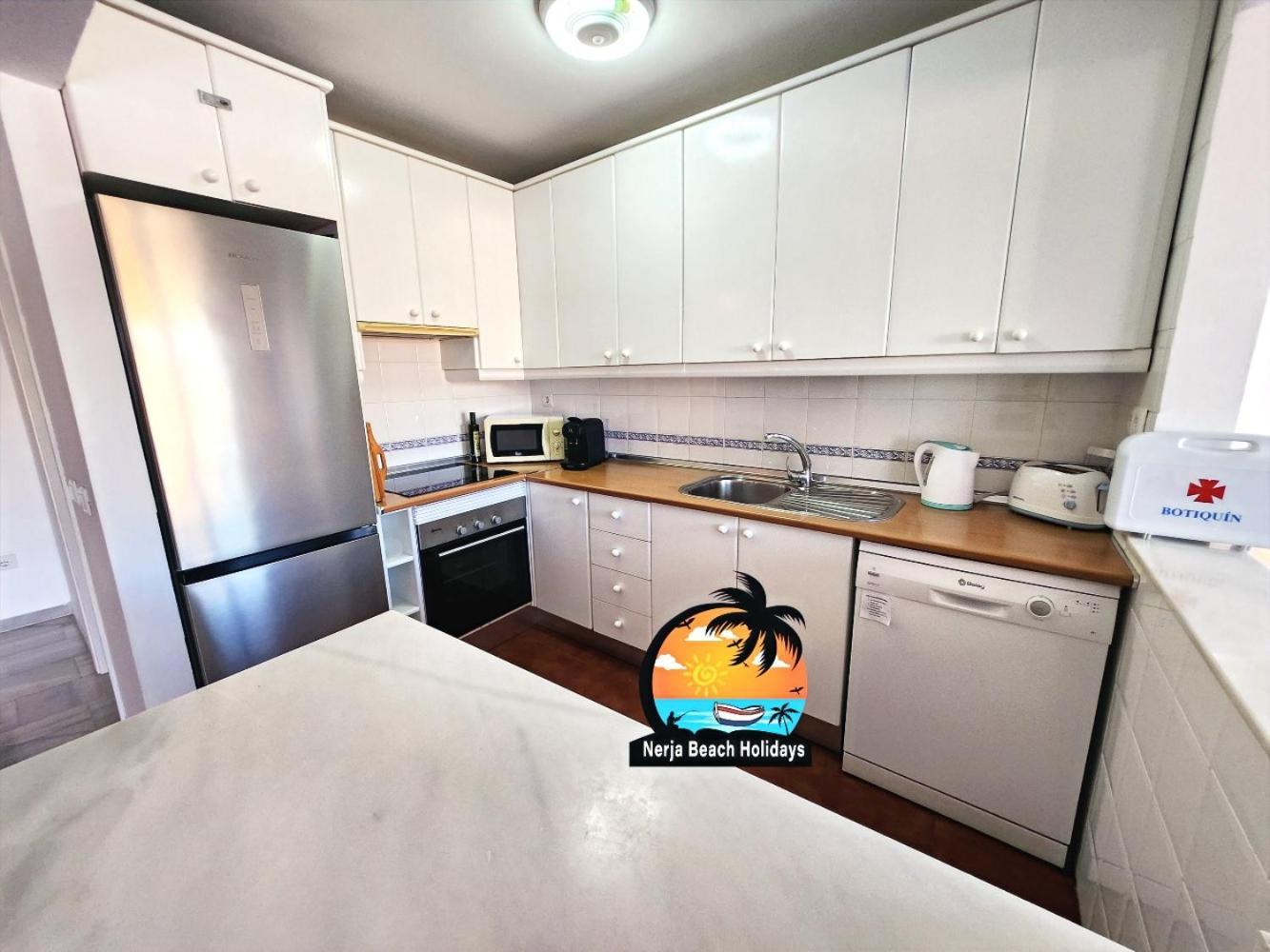 Modern 3 Bedroom Near Burriana Apartamento Nerja