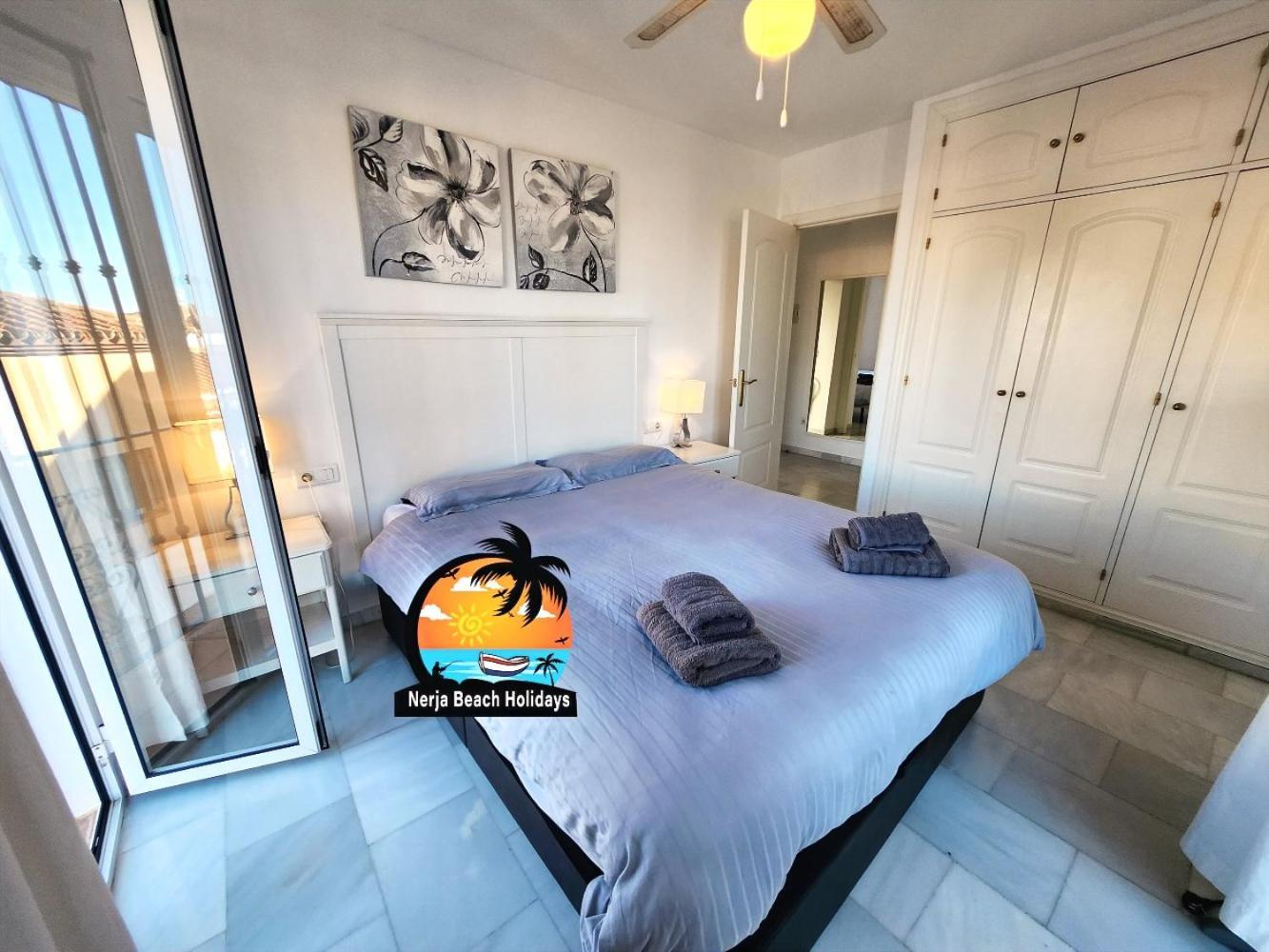 Modern 3 Bedroom Near Burriana Apartamento Nerja