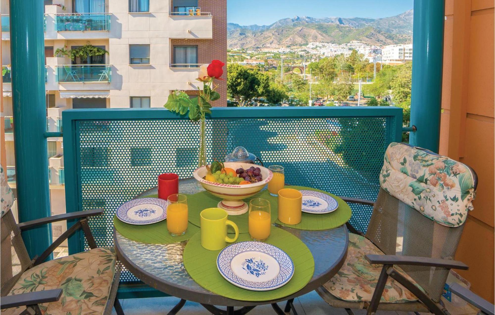 Apartment 2 Bedroom Gorgeous In Nerja