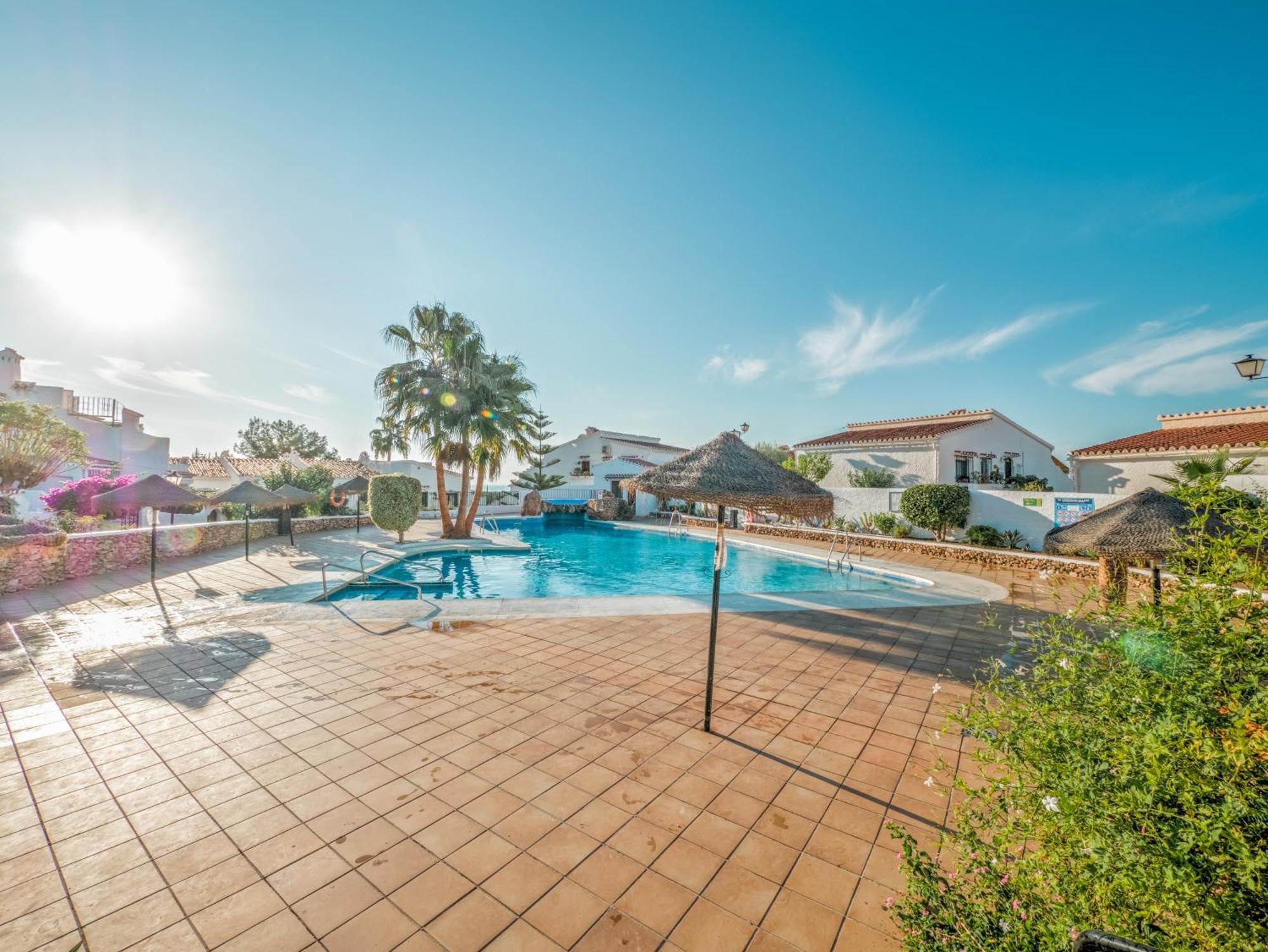 Townhouse In Capistrano Village With 2 Pool Areas