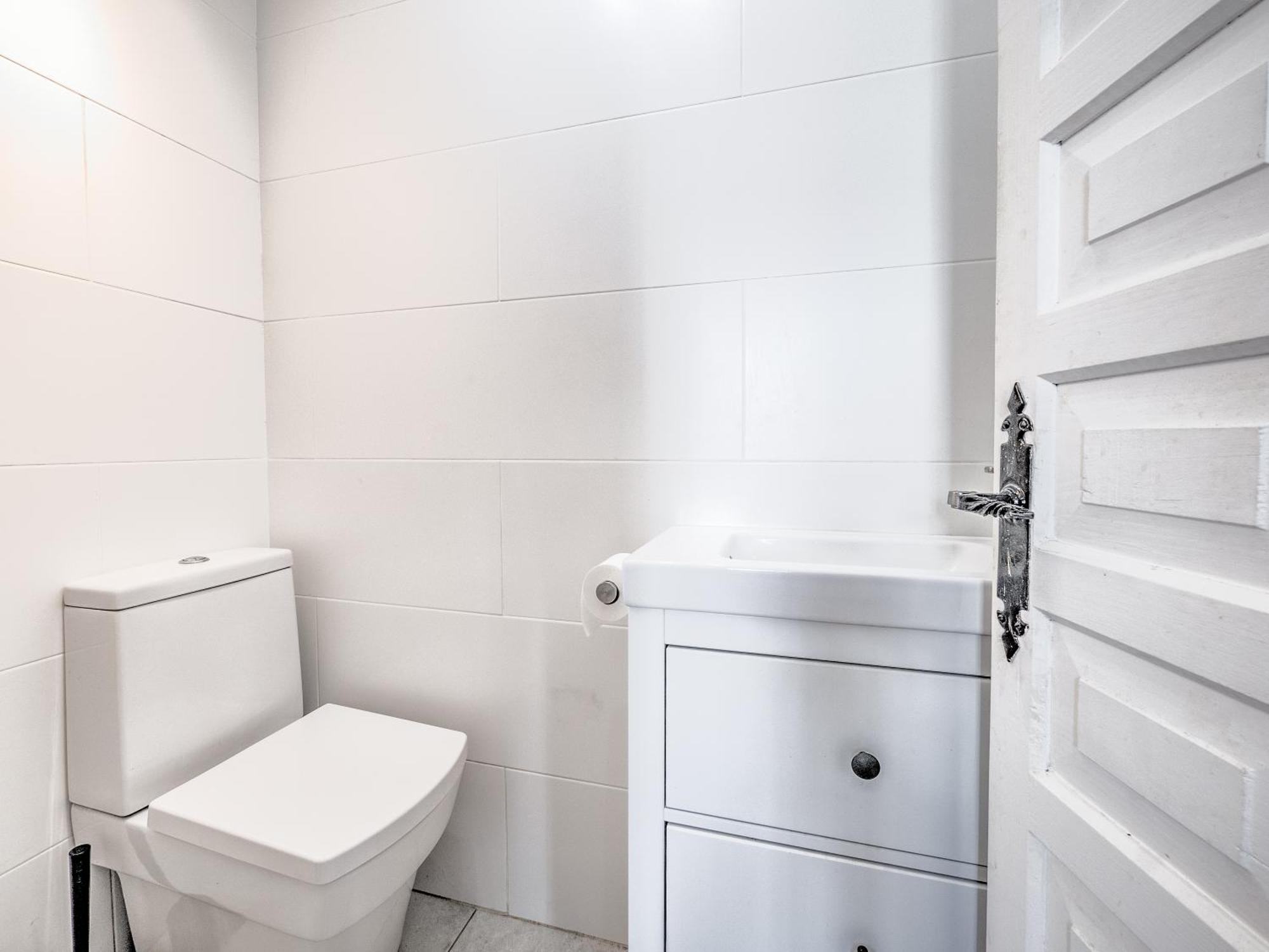 Townhouse In Capistrano Village With 2 Pool Areas