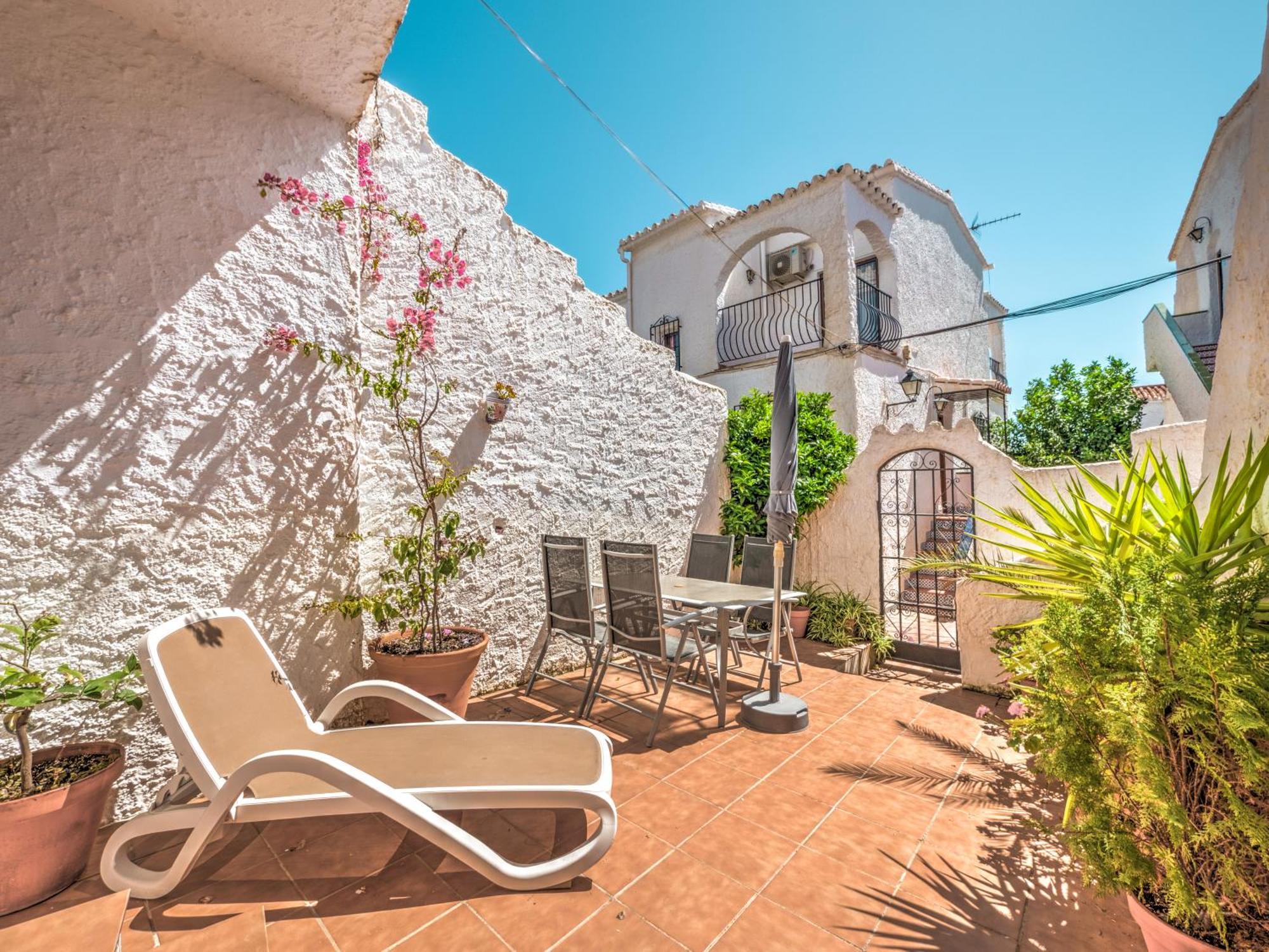 Townhouse In Capistrano Village With 2 Pool Areas Nerja