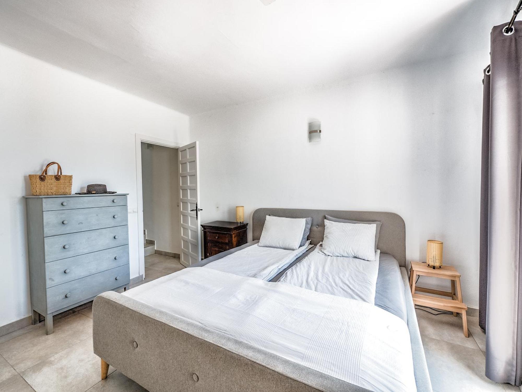 Сasa de vacaciones Townhouse In Capistrano Village With 2 Pool Areas