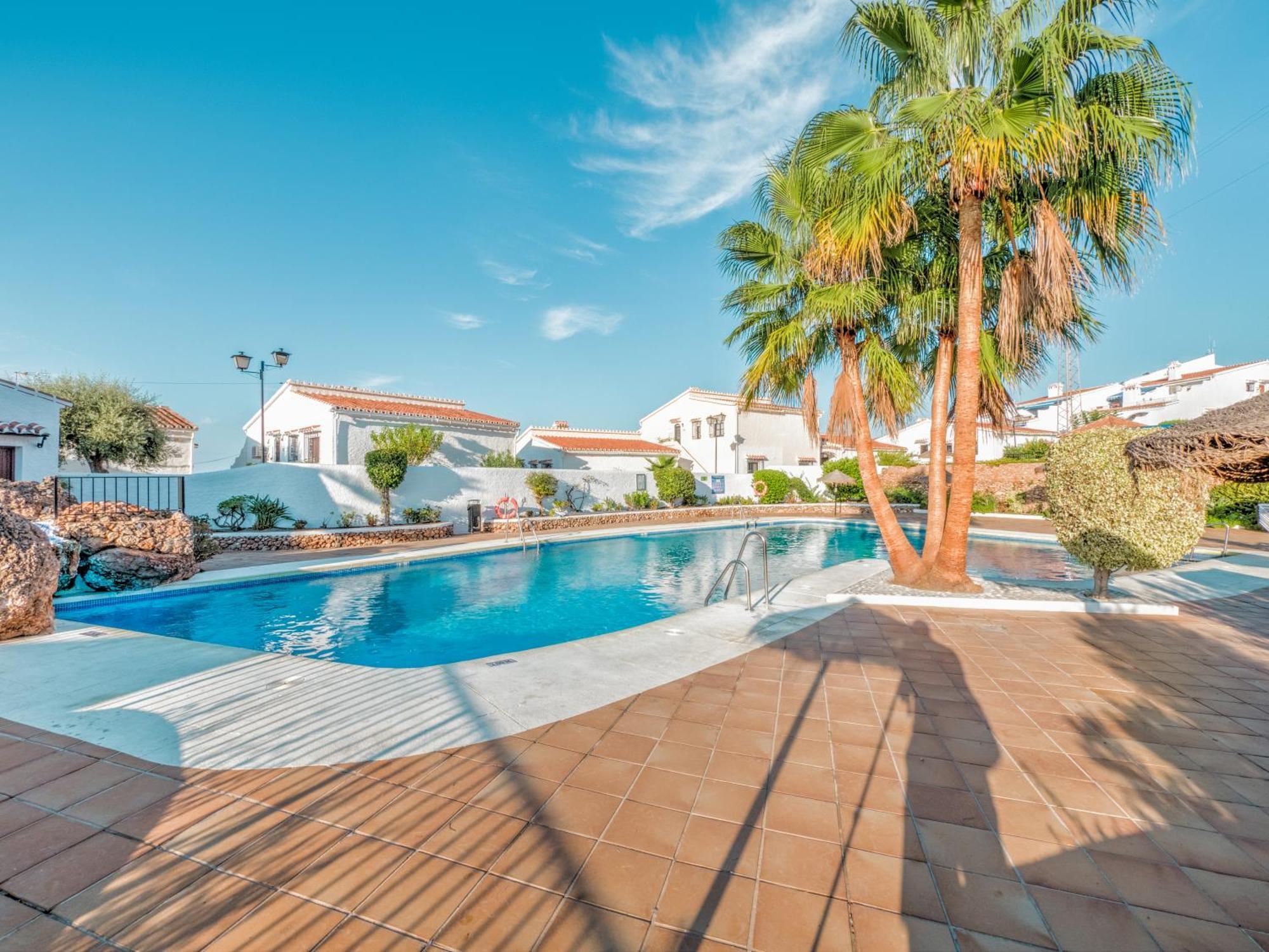 Townhouse In Capistrano Village With 2 Pool Areas Nerja