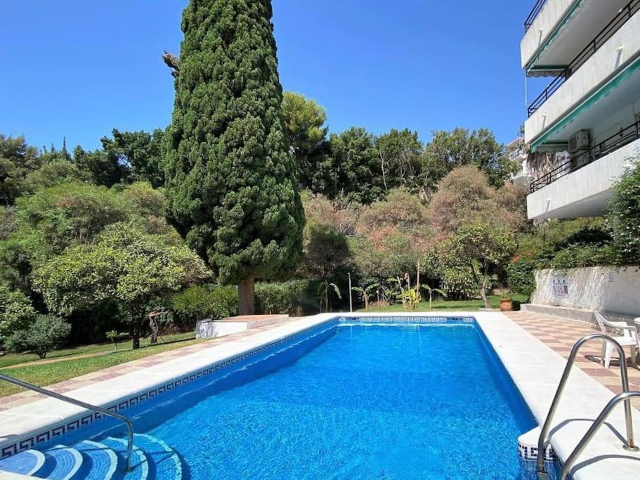 Modern 1 Bedroom With Pool Acess, Edificio Bahamas, Apartamento Nerja