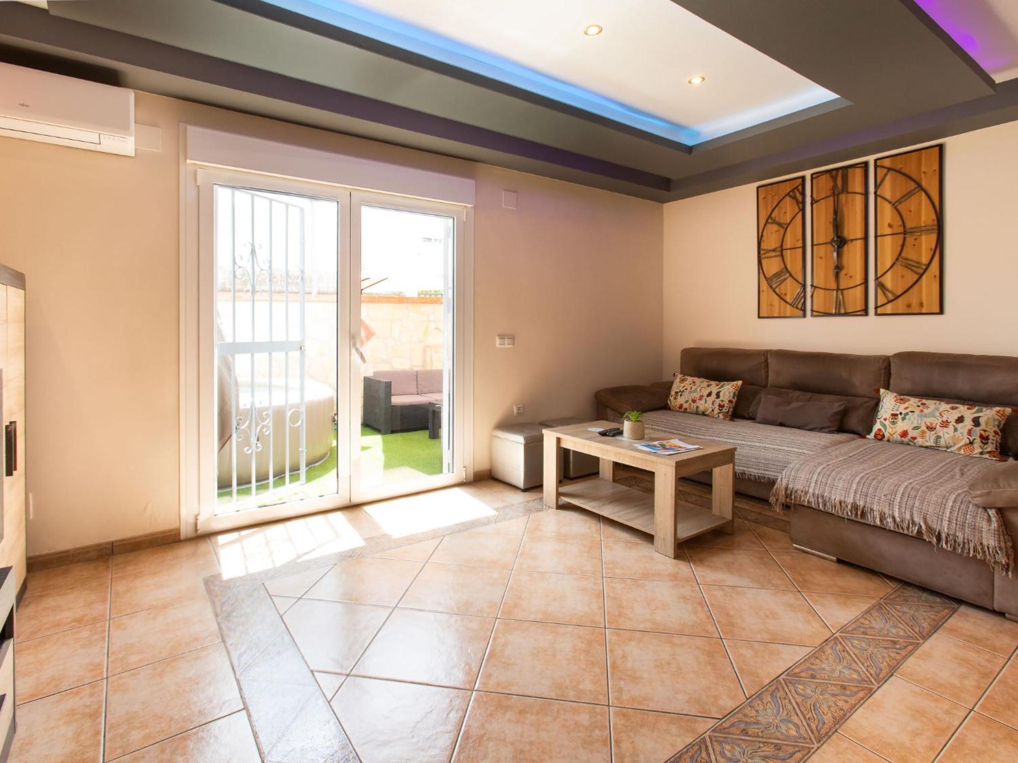 Town Center House With Jacuzzi Сasa de vacaciones *