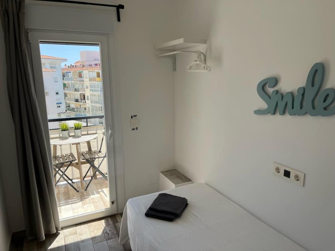 Apartamento 3 Hab Con Parking Junto A La Playa Nerja