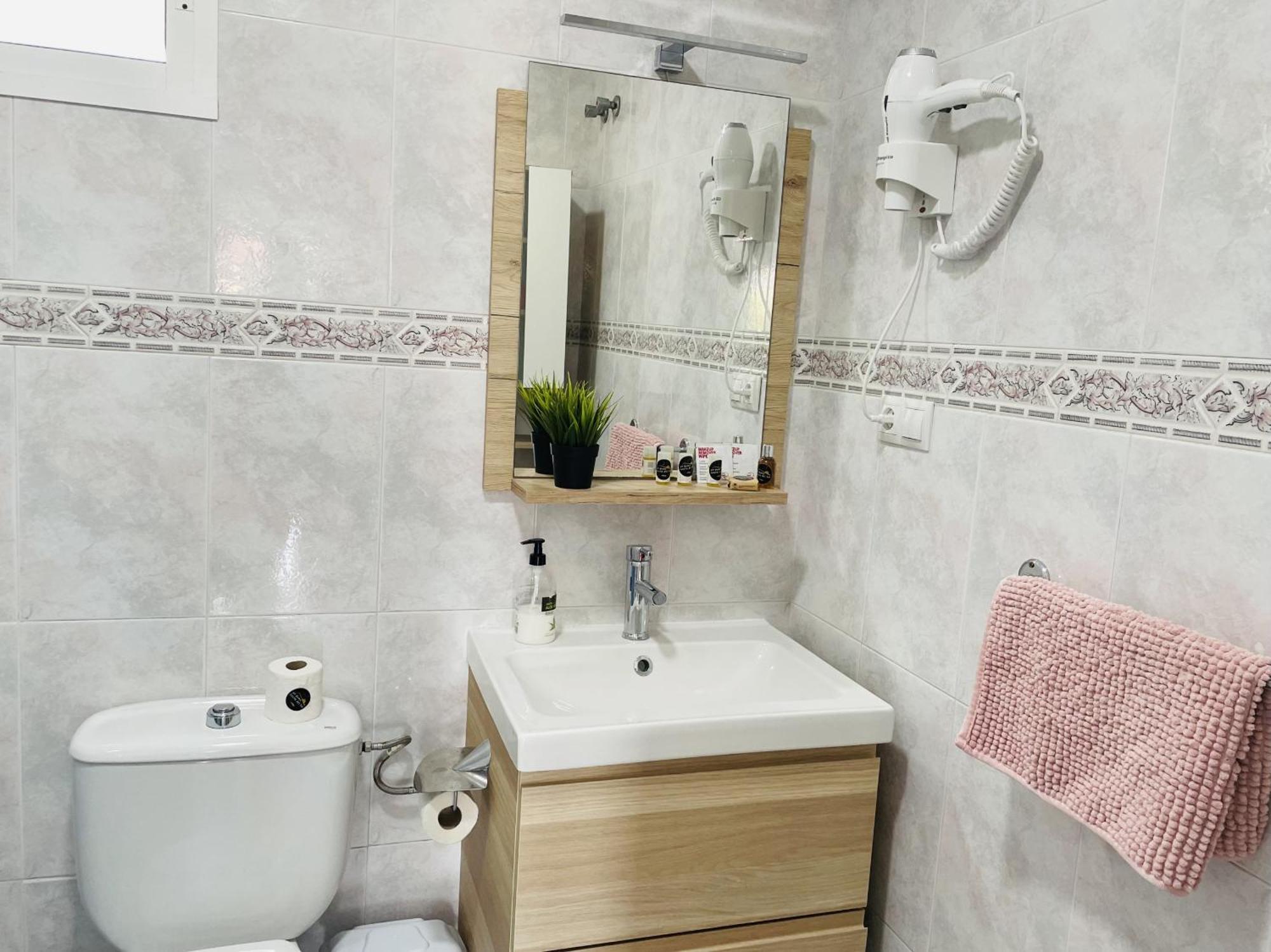 Marimel Con Piscina Privada * Nerja