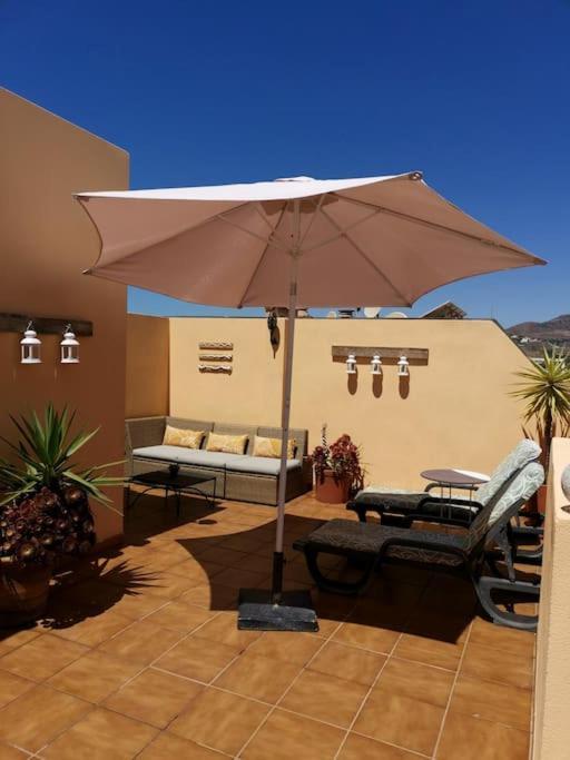 Apartamento Atico Fresco Y Luminoso Con Aparcamiento Privado