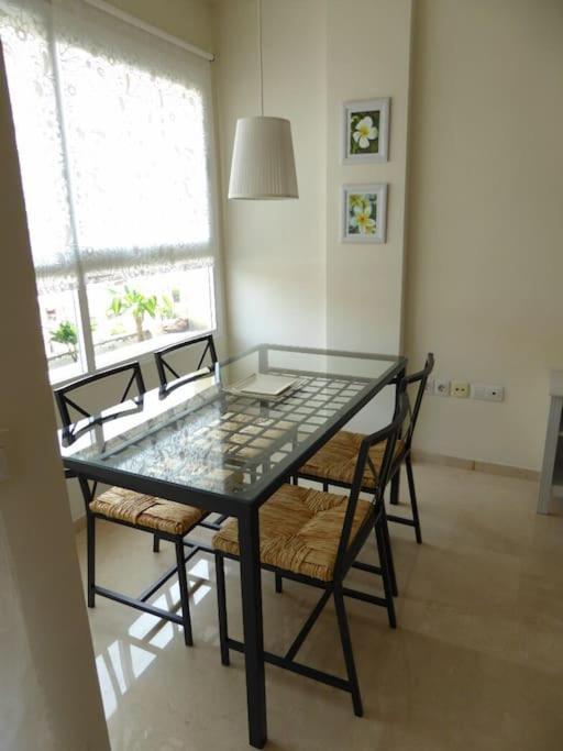 Apartamento Atico Fresco Y Luminoso Con Aparcamiento Privado