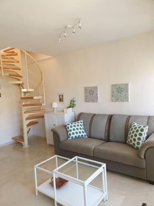 Apartamento Atico Fresco Y Luminoso Con Aparcamiento Privado Nerja