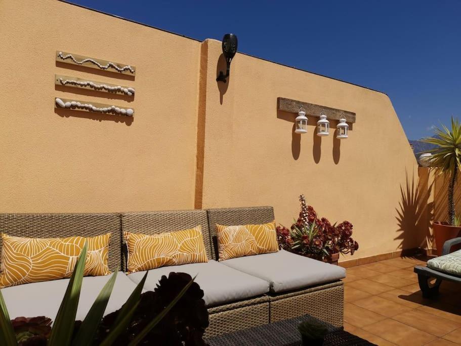 Apartamento Atico Fresco Y Luminoso Con Aparcamiento Privado