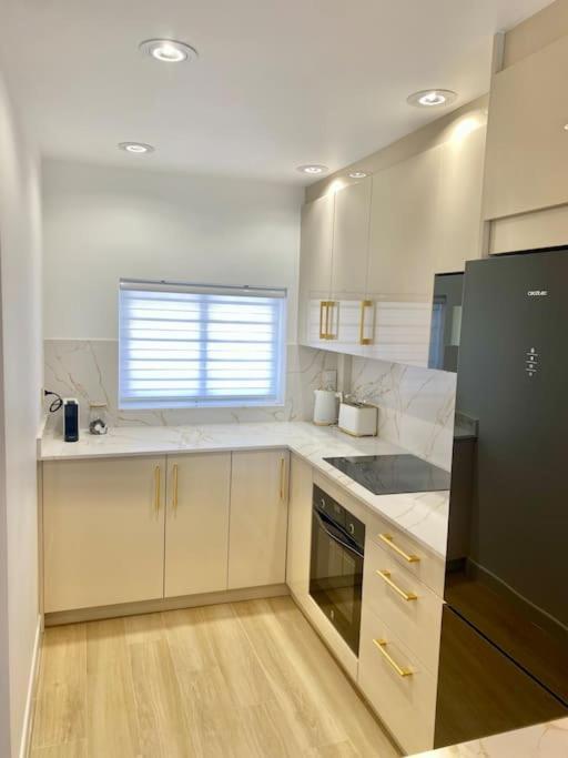 Apartamento Sea View, Stylish & Modern 2 In The Center