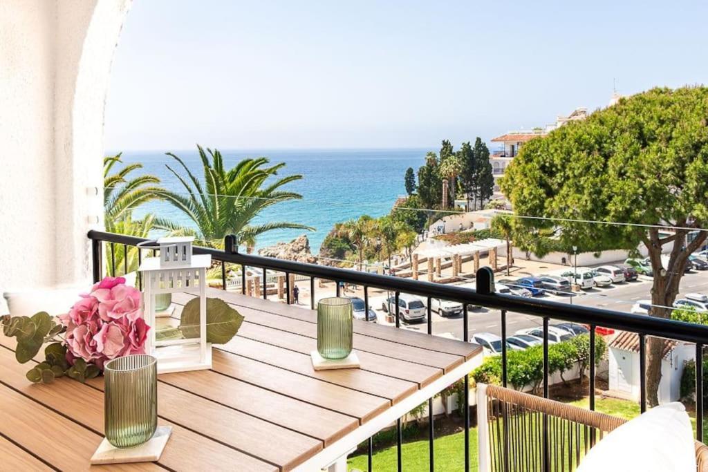 Sea View, Stylish & Modern 2 In The Center *