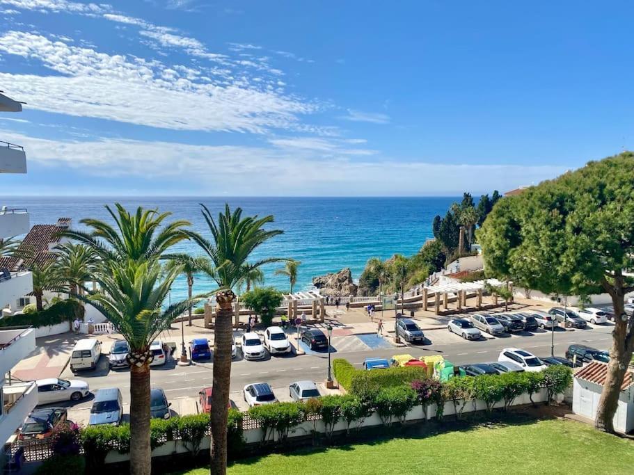 Sea View, Stylish & Modern 2 In The Center Nerja
